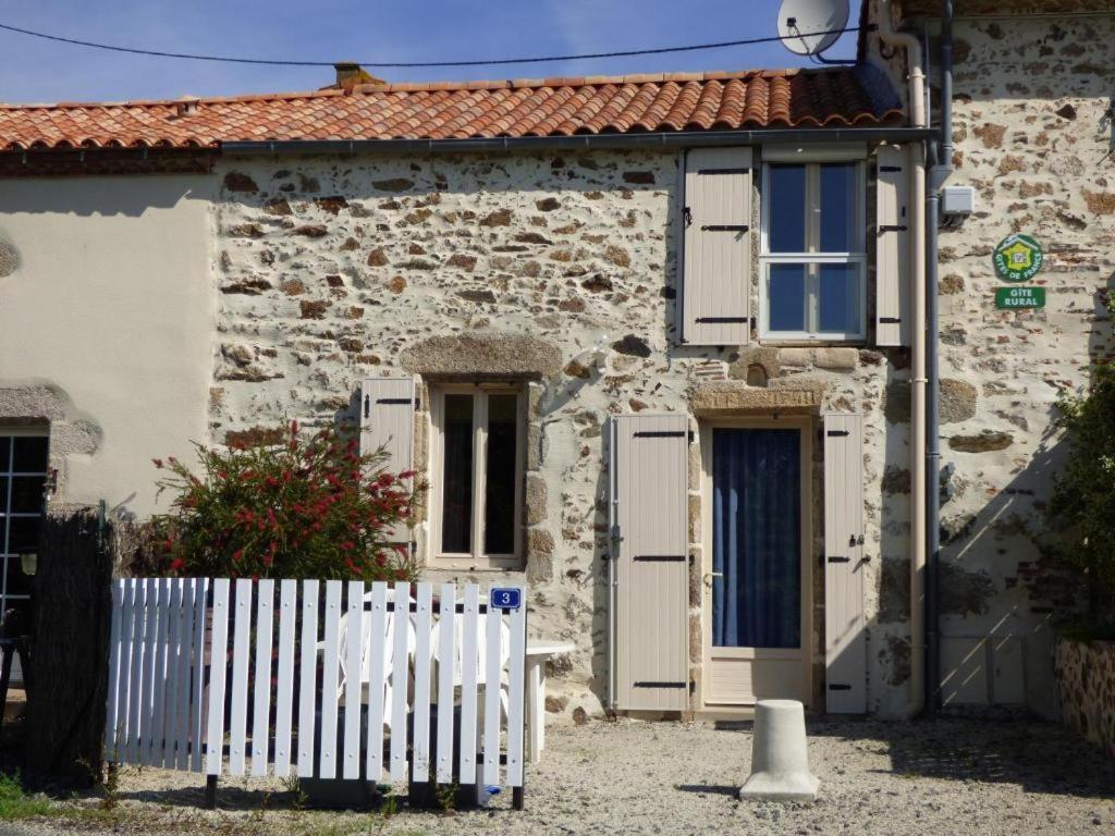 Gite Le Verger Villa Saint-Mars-la-Reorthe Exterior photo